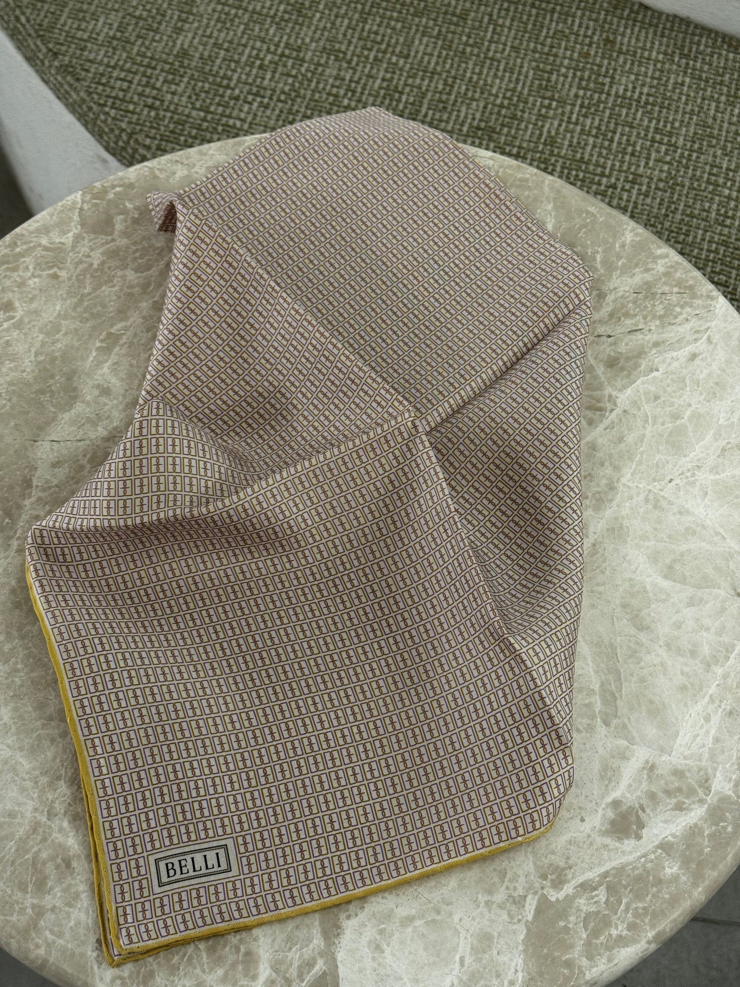 Belli Sarı Monogram Desen %100 Twill İpek Eşarp 4321-04