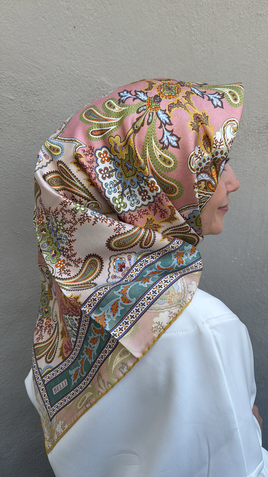 Belli Pembe Çok Renkli Etnik Desen %100 Twill İpek Eşarp 4304-32