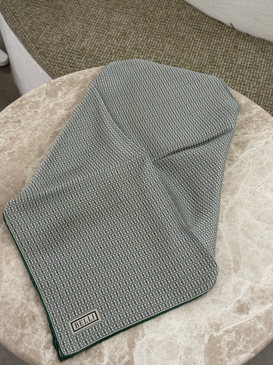 Belli Yeşil Monogram Desen %100 Twill İpek Eşarp 4321-85