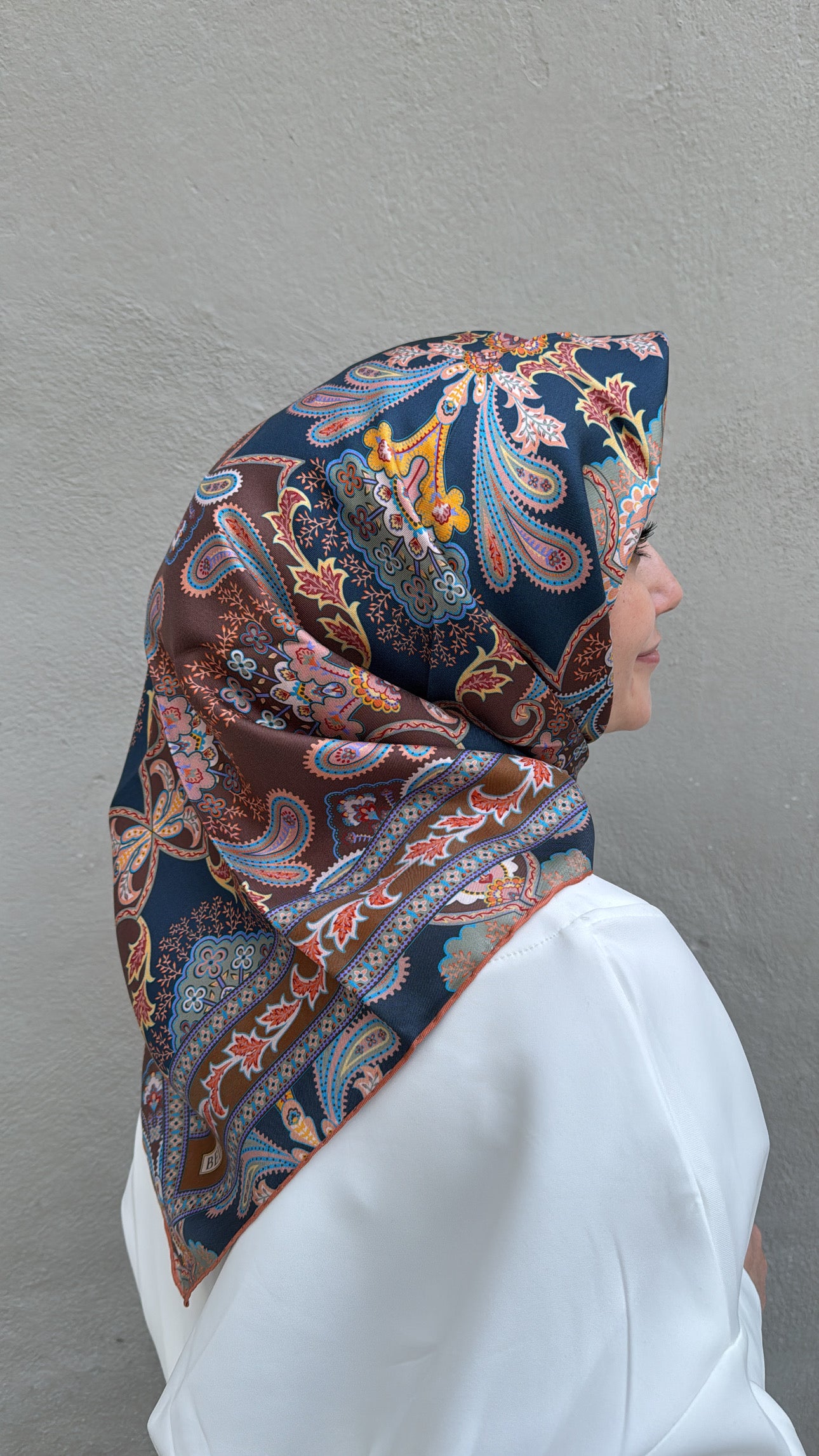 Belli Mavi Etnik Desen %100 Twill İpek Eşarp 4304-52