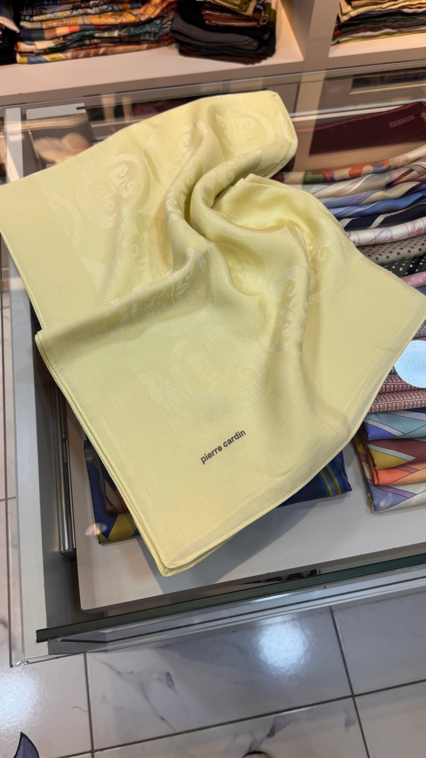 Pierre cardin şal